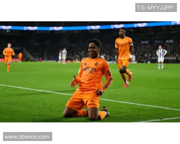 国王杯激战那不勒斯以一球小胜利物浦全场沸腾