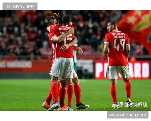 曼联友谊赛大胜波尔图神奇扑救点燃全场激情