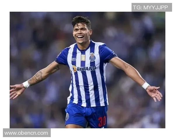 欧冠激战：那不勒斯小胜波尔图红牌事件引发全场热议与十大精彩进球回顾