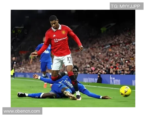 足总杯精彩对决AC米兰大胜莱比锡帽子戏法引爆全场热情